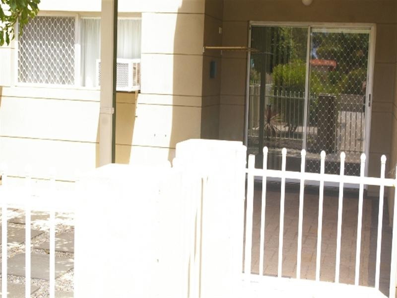 2/30 Jennings Way, Lockridge WA 6054