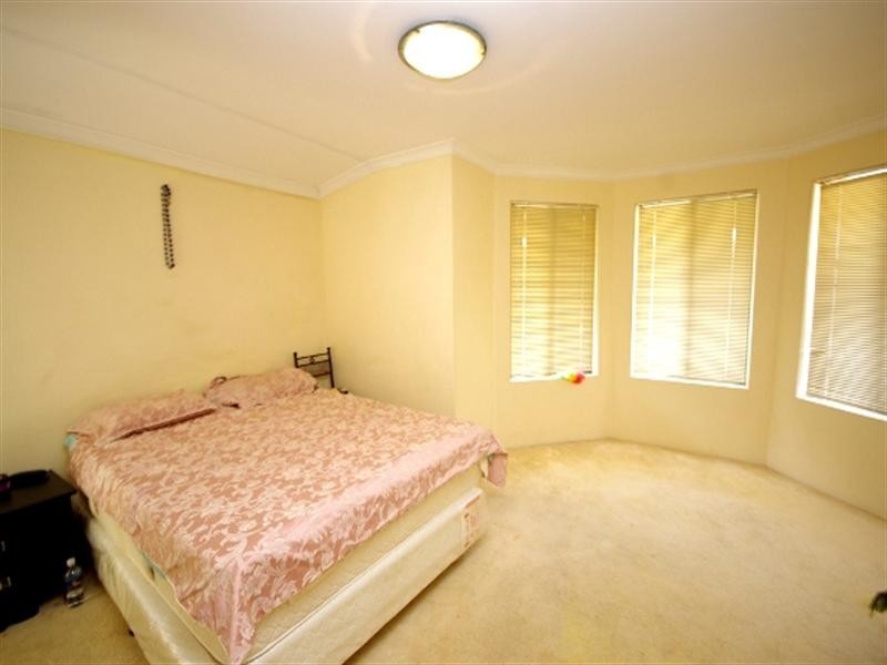 3 Blanc Close, Caversham WA 6055