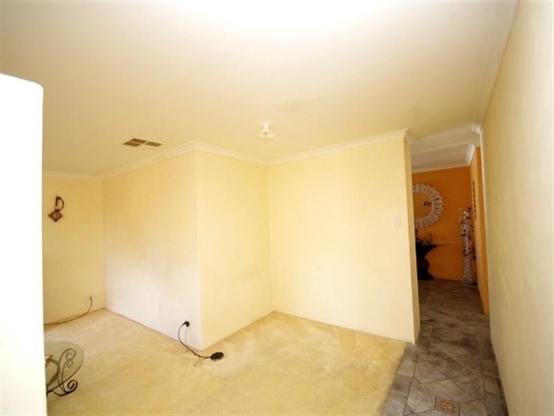 3 Blanc Close, Caversham WA 6055