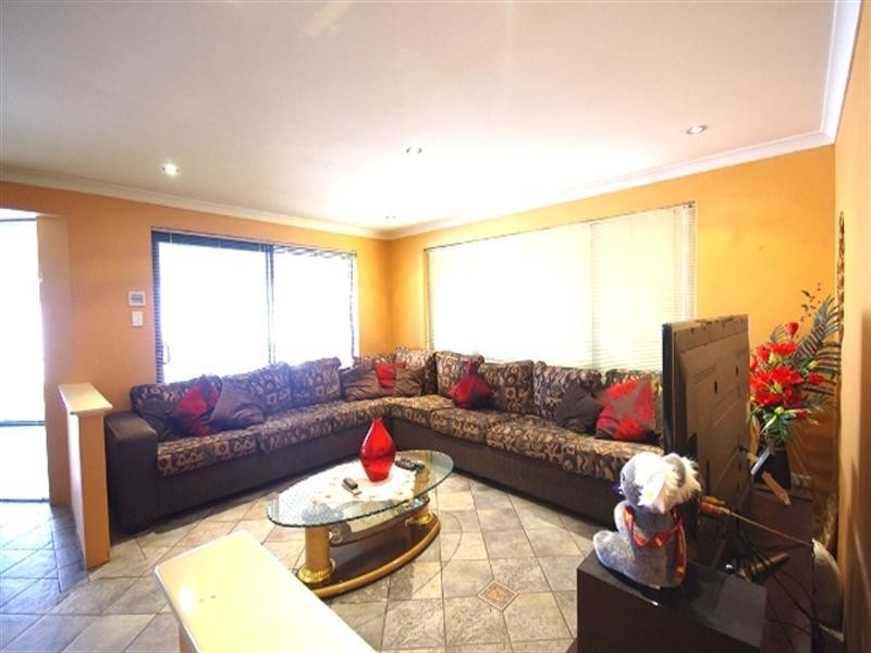 3 Blanc Close, Caversham WA 6055