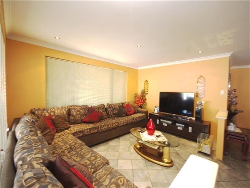 3 Blanc Close, Caversham WA 6055