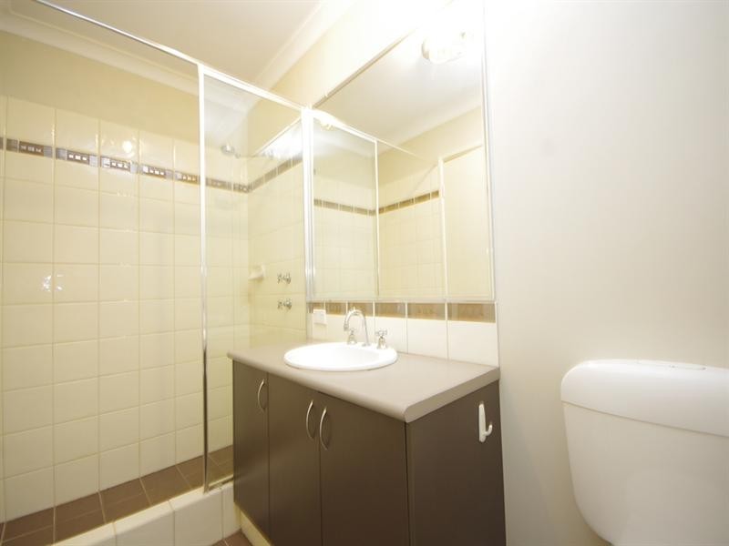 17b Robertsbridge Road, Nollamara WA 6061