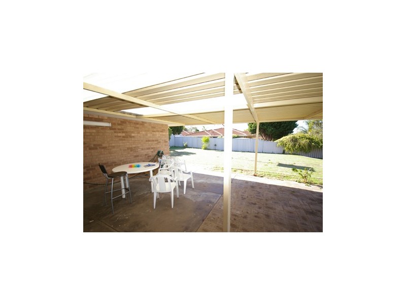 72 Highclere Boulevard, Marangaroo WA 6064