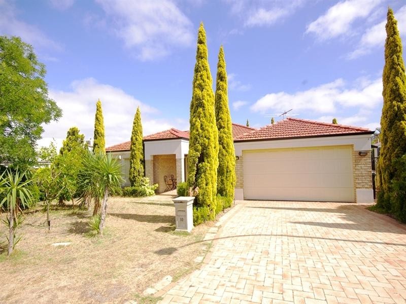 10 Clemton Place, Landsdale WA 6065