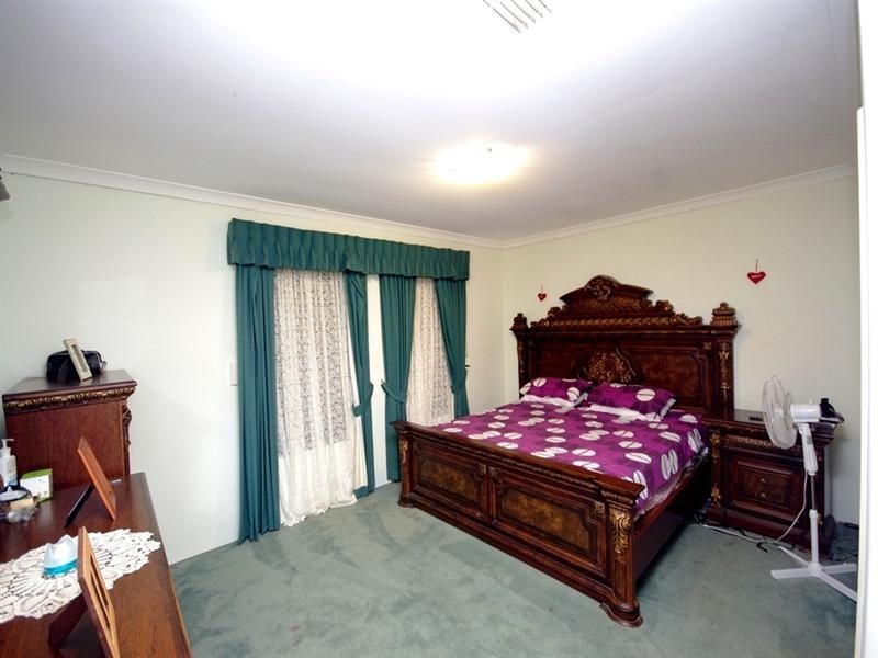 10 Clemton Place, Landsdale WA 6065