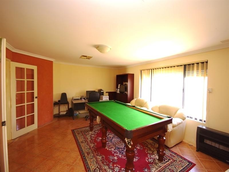 10 Clemton Place, Landsdale WA 6065