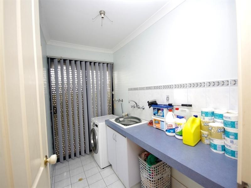 10 Clemton Place, Landsdale WA 6065