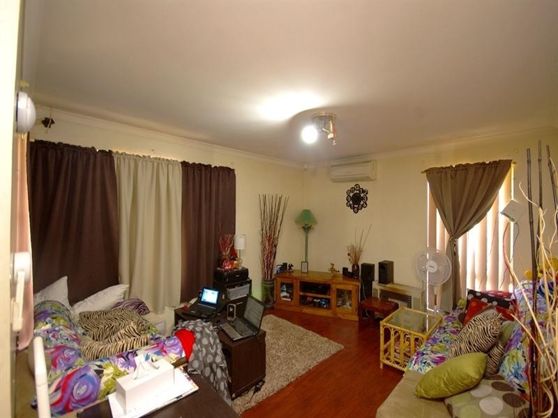 1 Deal Street, Marangaroo WA 6064