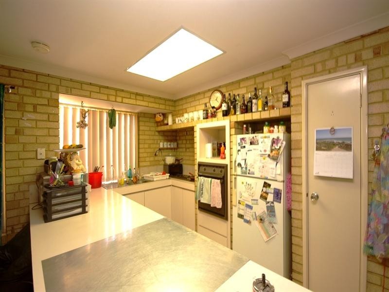 1 Deal Street, Marangaroo WA 6064