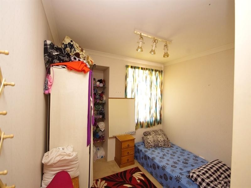 1 Deal Street, Marangaroo WA 6064