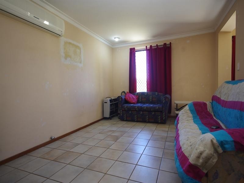 7 Denston Way, Girrawheen WA 6064