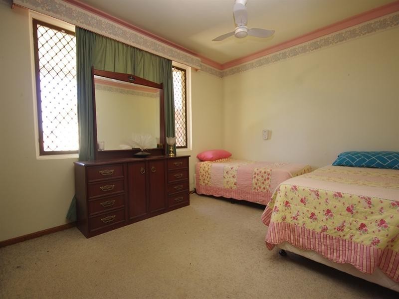 7 Denston Way, Girrawheen WA 6064