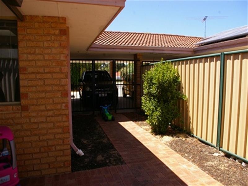26B Pinewood Green, Mirrabooka WA 6061