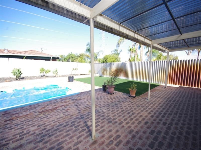 74 Pilkington Circus, Beechboro WA 6063