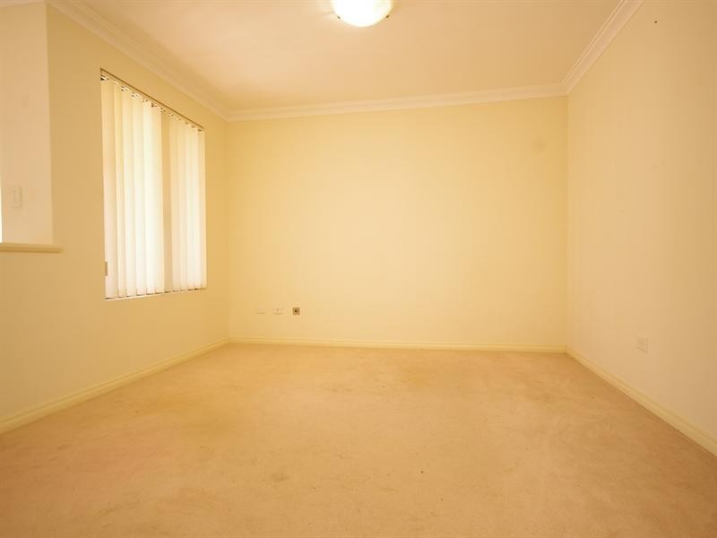 5b Karabil Way, Nollamara WA 6061