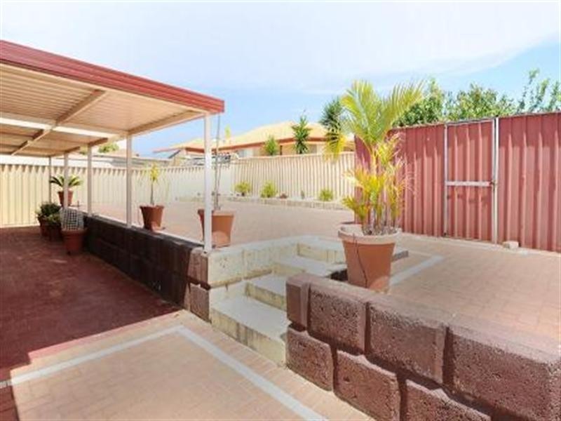 16 Hudleston Rise, Alexander Heights WA 6064