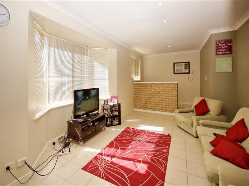 16 Sneddon Place, Balga WA 6061