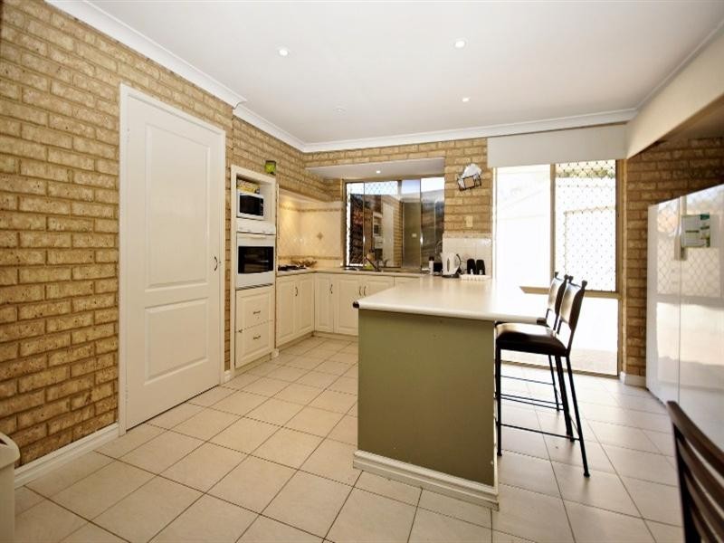 16 Sneddon Place, Balga WA 6061