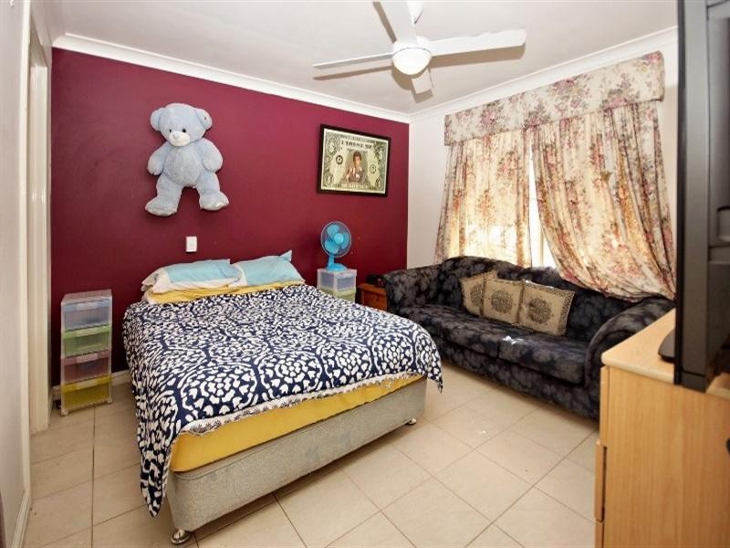 16 Sneddon Place, Balga WA 6061