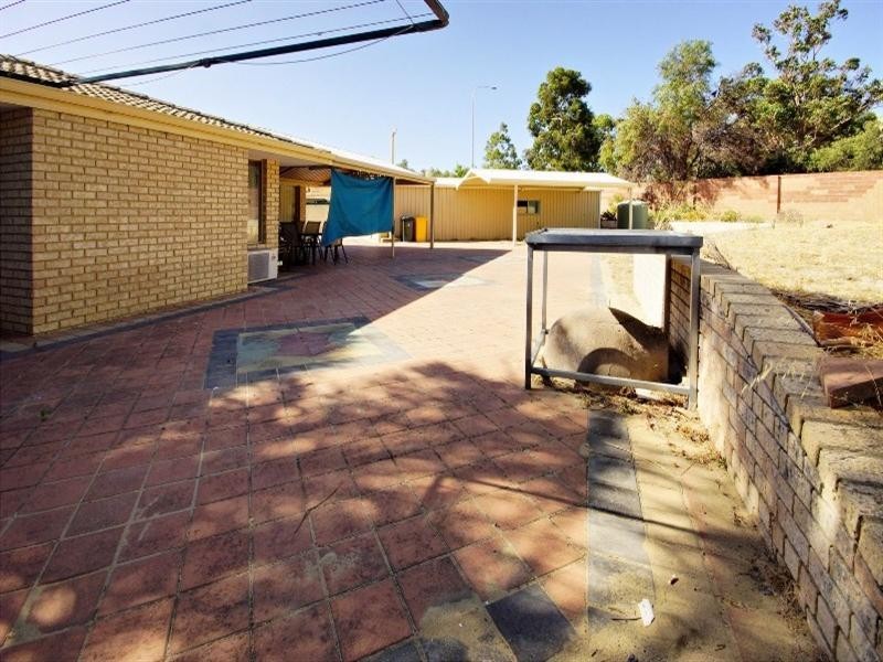 16 Sneddon Place, Balga WA 6061