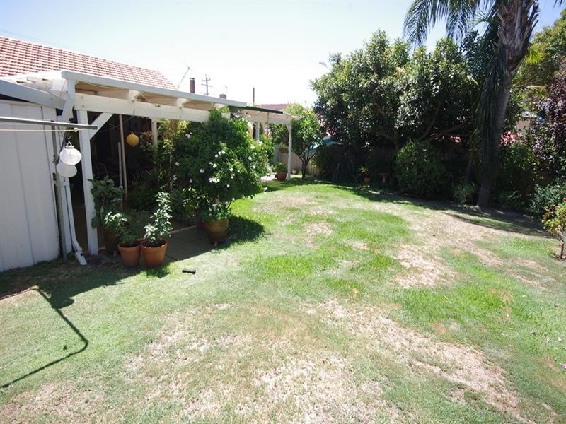 18 Princess Road, Westminster WA 6061