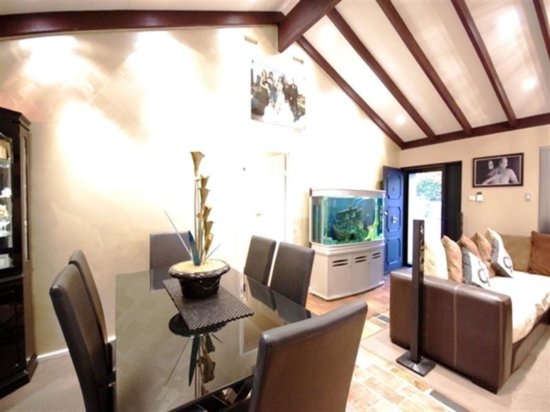 30 Burgland Drive, Girrawheen WA 6064