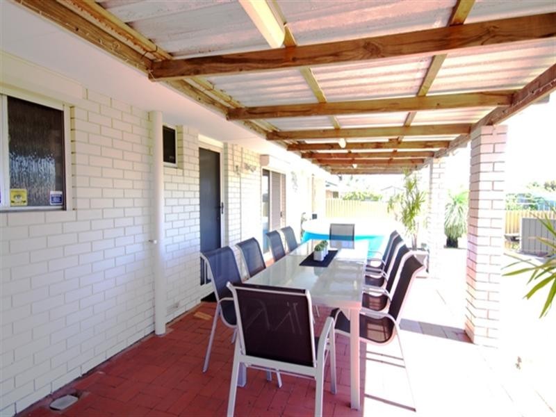 30 Burgland Drive, Girrawheen WA 6064