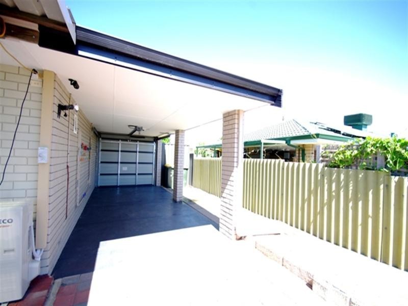 30 Burgland Drive, Girrawheen WA 6064