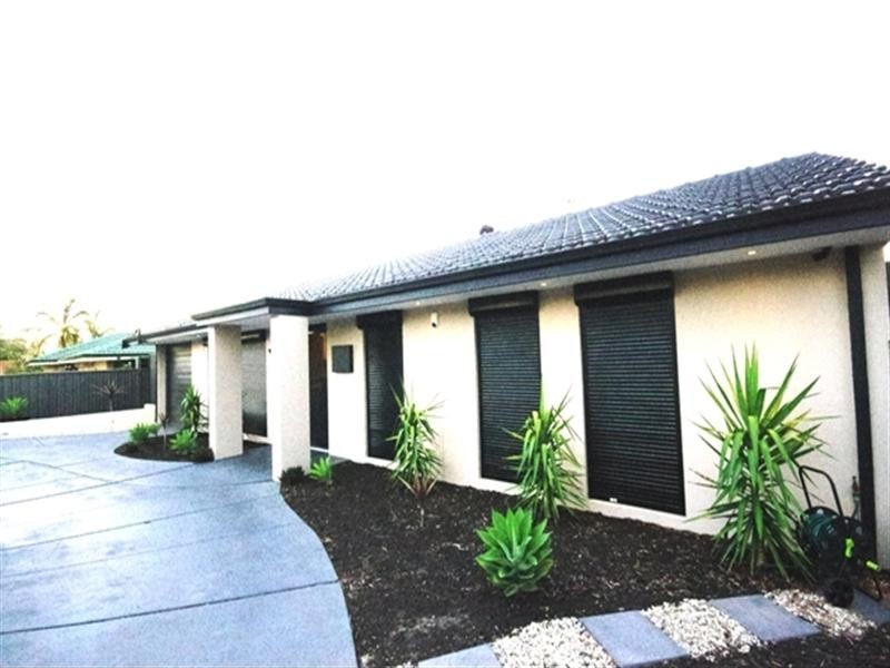 30 Burgland Drive, Girrawheen WA 6064