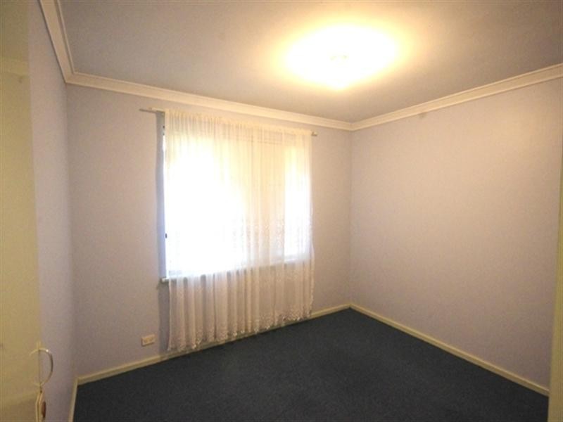 100 Luyer Avenue, East Cannington WA 6107