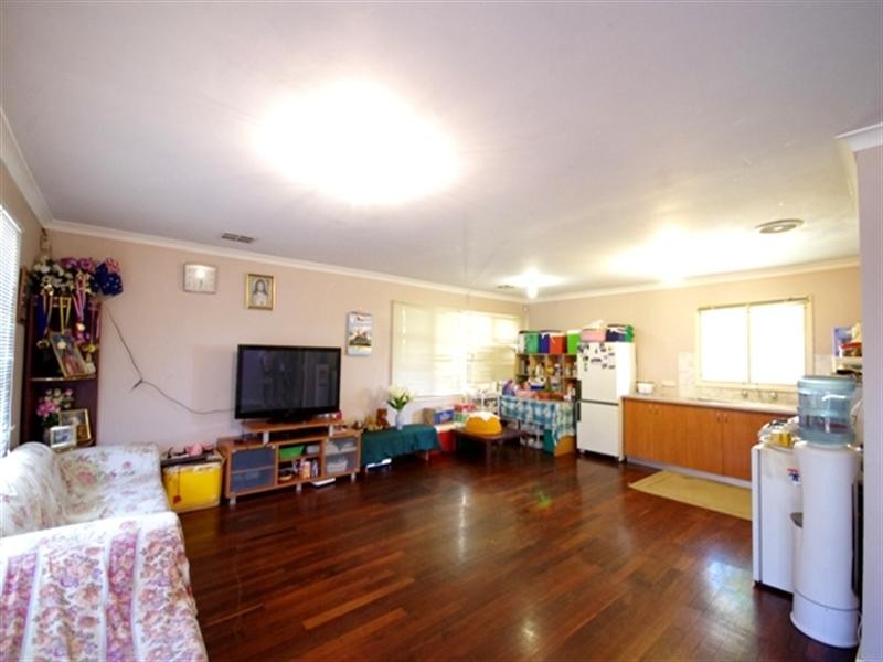 26 Gummow Way, Girrawheen WA 6064