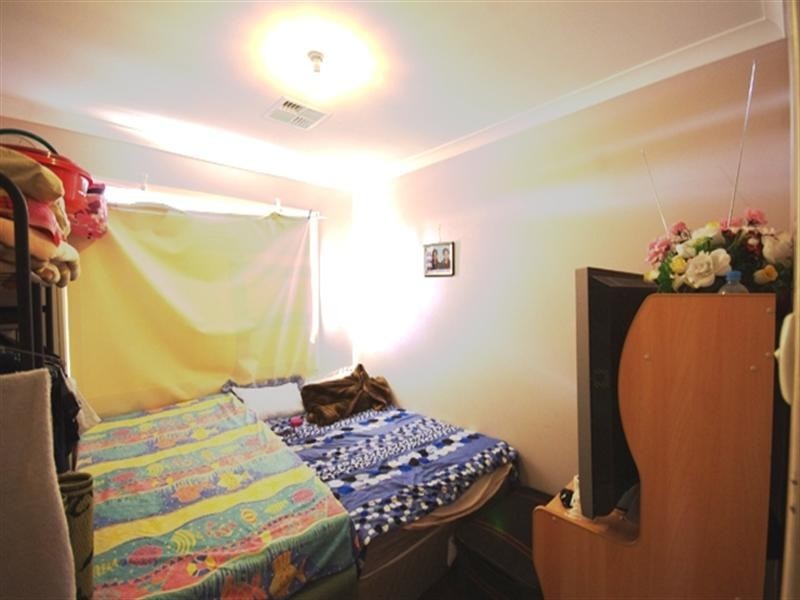 26 Gummow Way, Girrawheen WA 6064