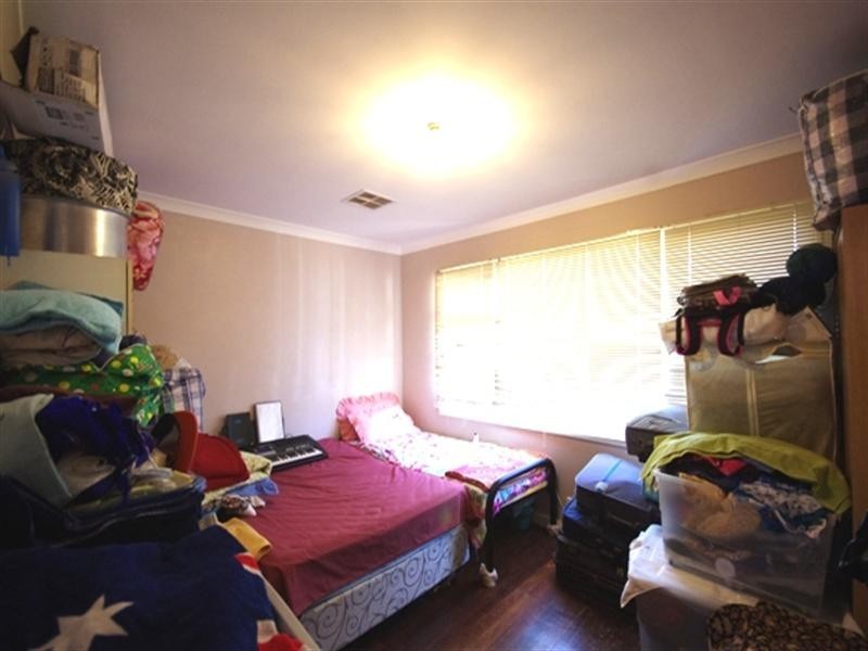 26 Gummow Way, Girrawheen WA 6064