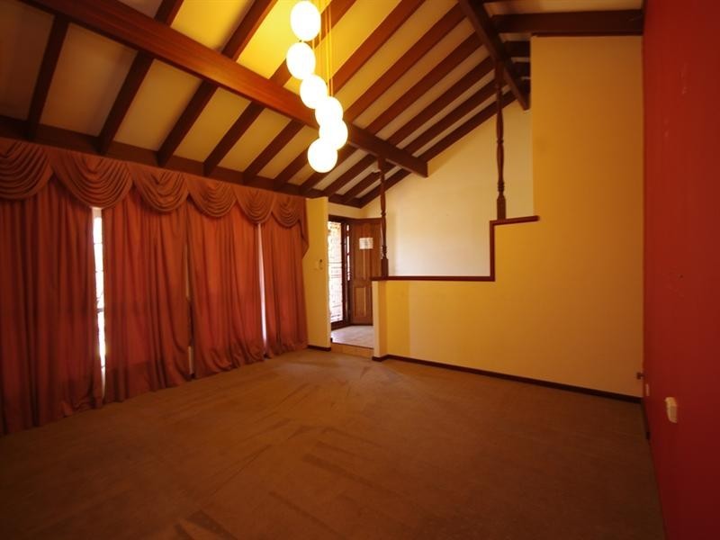 40 Regent Drive, Alexander Heights WA 6064