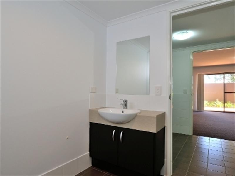 2/4 Ashbury Crescent, Mirrabooka WA 6061