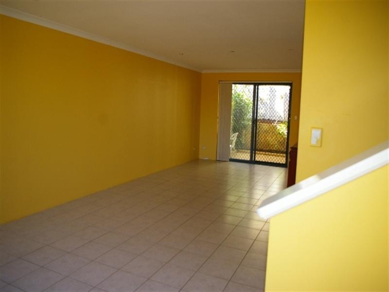 2C Blackdoune Way, Westminster WA 6061