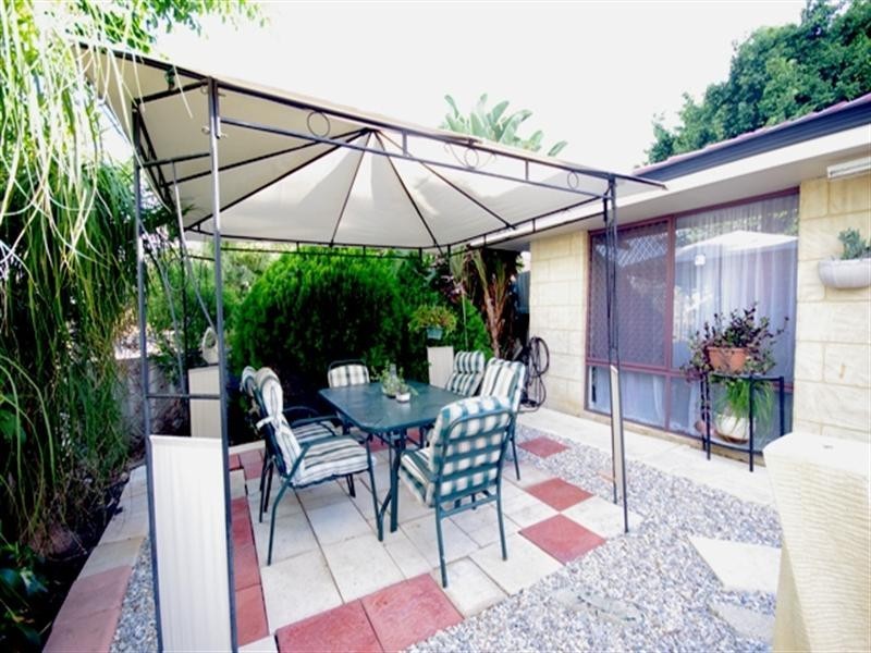 12 Nettle Terrace, Mirrabooka WA 6061