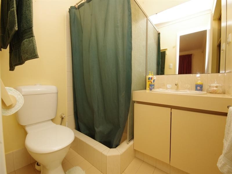 10 Tanager Trail, Ballajura WA 6066