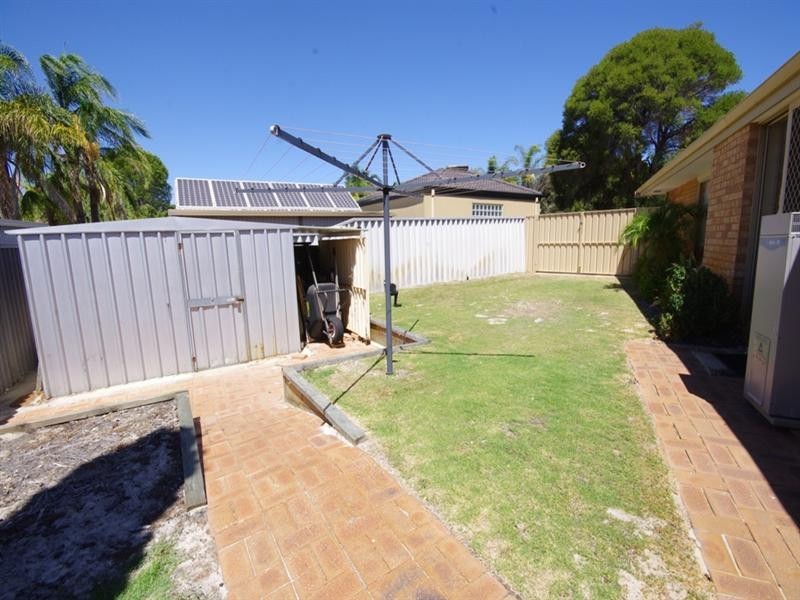 10 Tanager Trail, Ballajura WA 6066