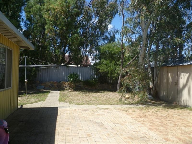 6 Mentone Road, Balga WA 6061