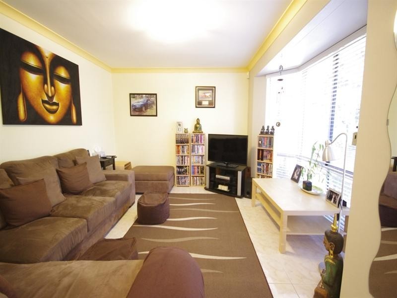 19 Oakleaf Circle, Mirrabooka WA 6061