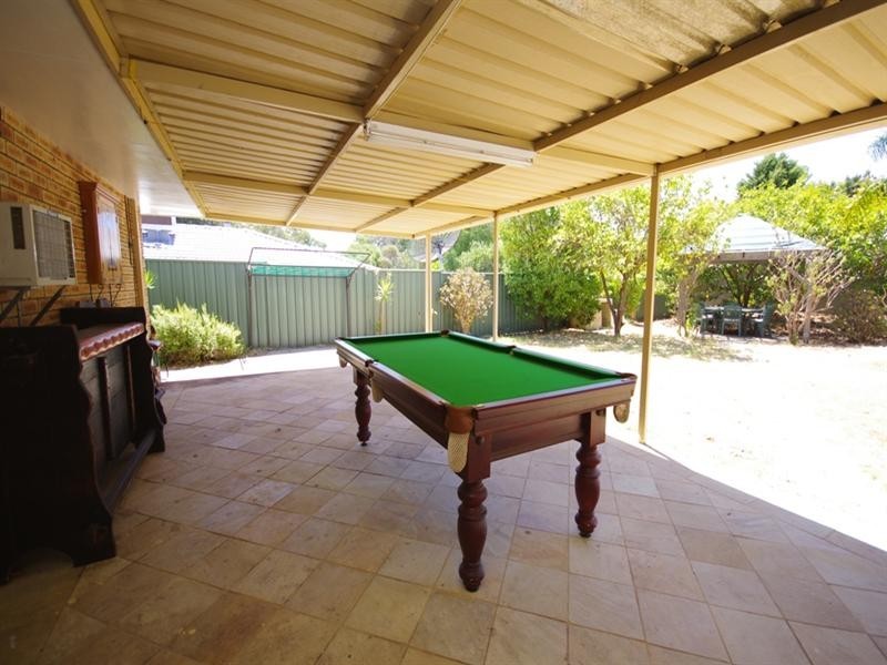 19 Oakleaf Circle, Mirrabooka WA 6061