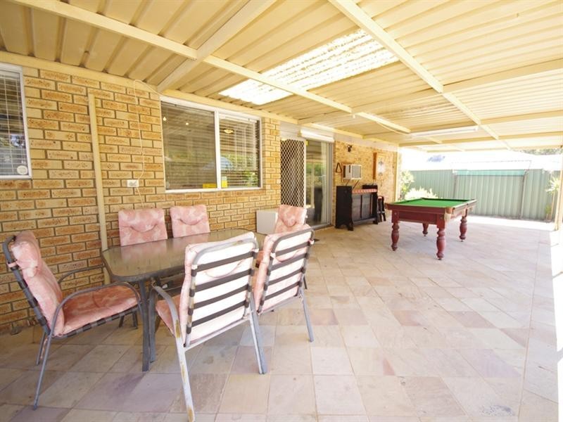 19 Oakleaf Circle, Mirrabooka WA 6061