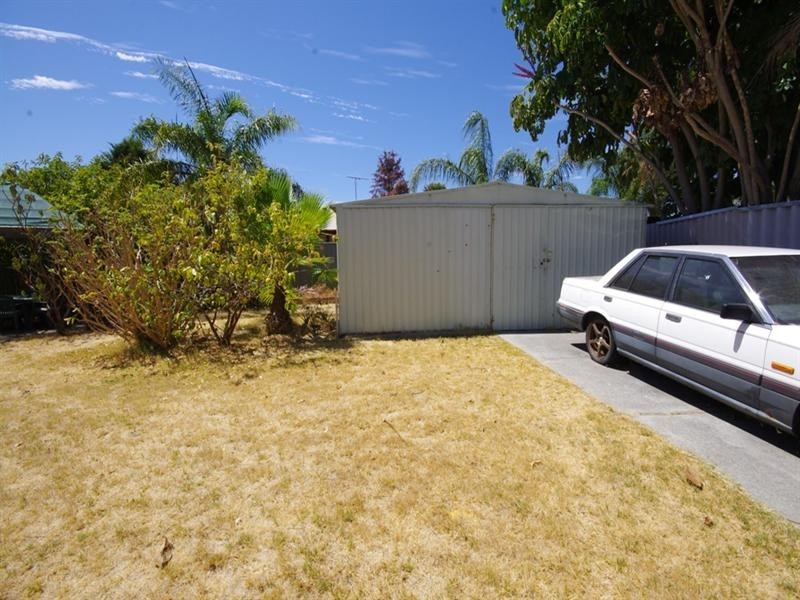 19 Oakleaf Circle, Mirrabooka WA 6061