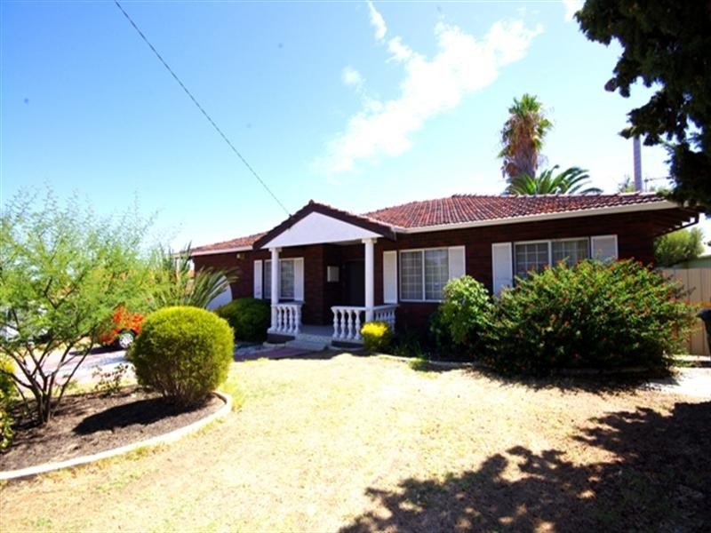 3 Dressler Way, Girrawheen WA 6064