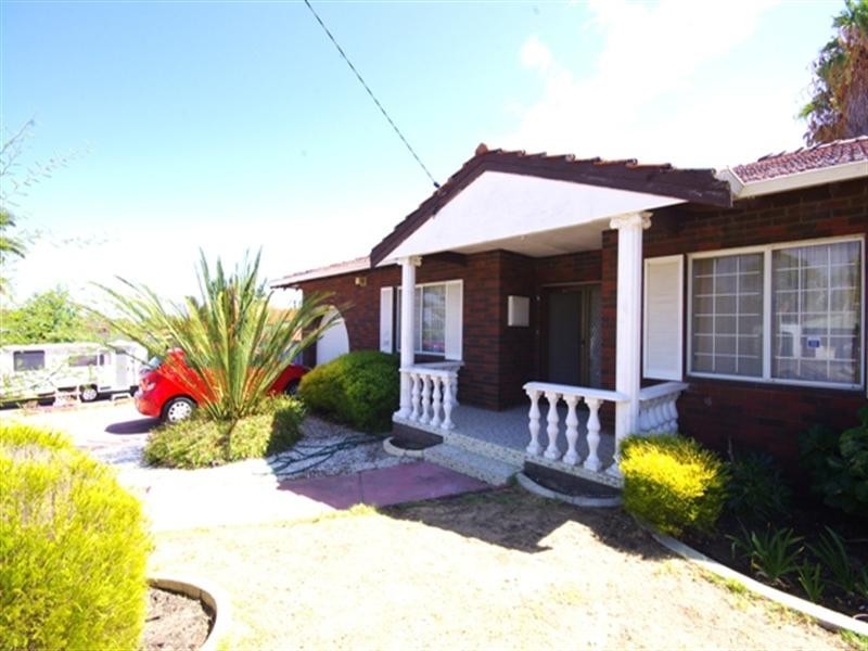 3 Dressler Way, Girrawheen WA 6064