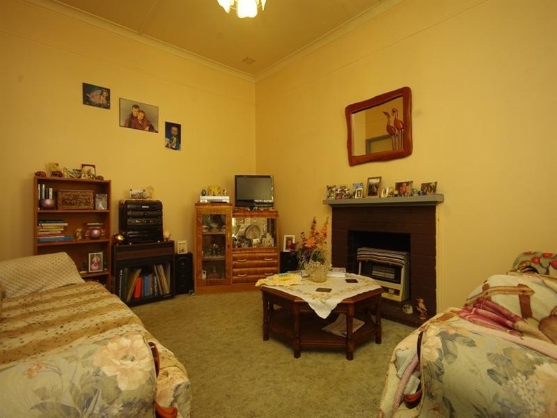 363 Flinders Street, Nollamara WA 6061