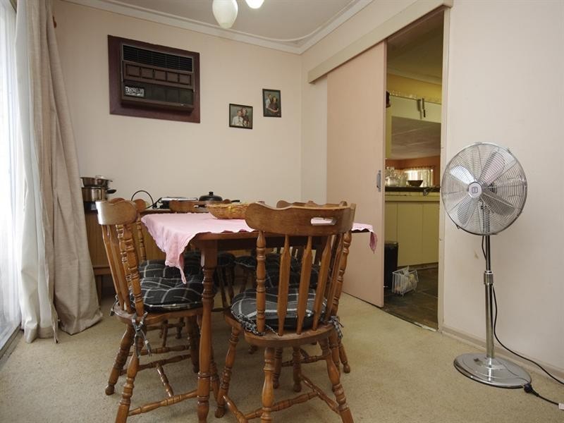 28 Harkins Street (Off Wychcross St), Westminster WA 6061