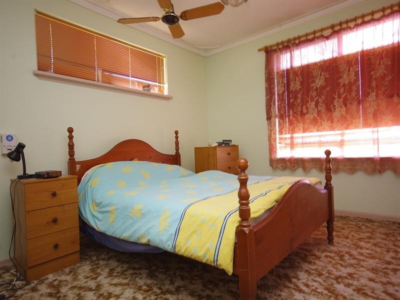 28 Harkins Street (Off Wychcross St), Westminster WA 6061