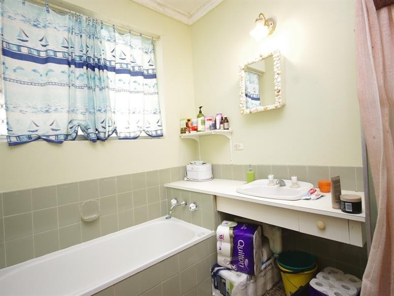 28 Harkins Street (Off Wychcross St), Westminster WA 6061